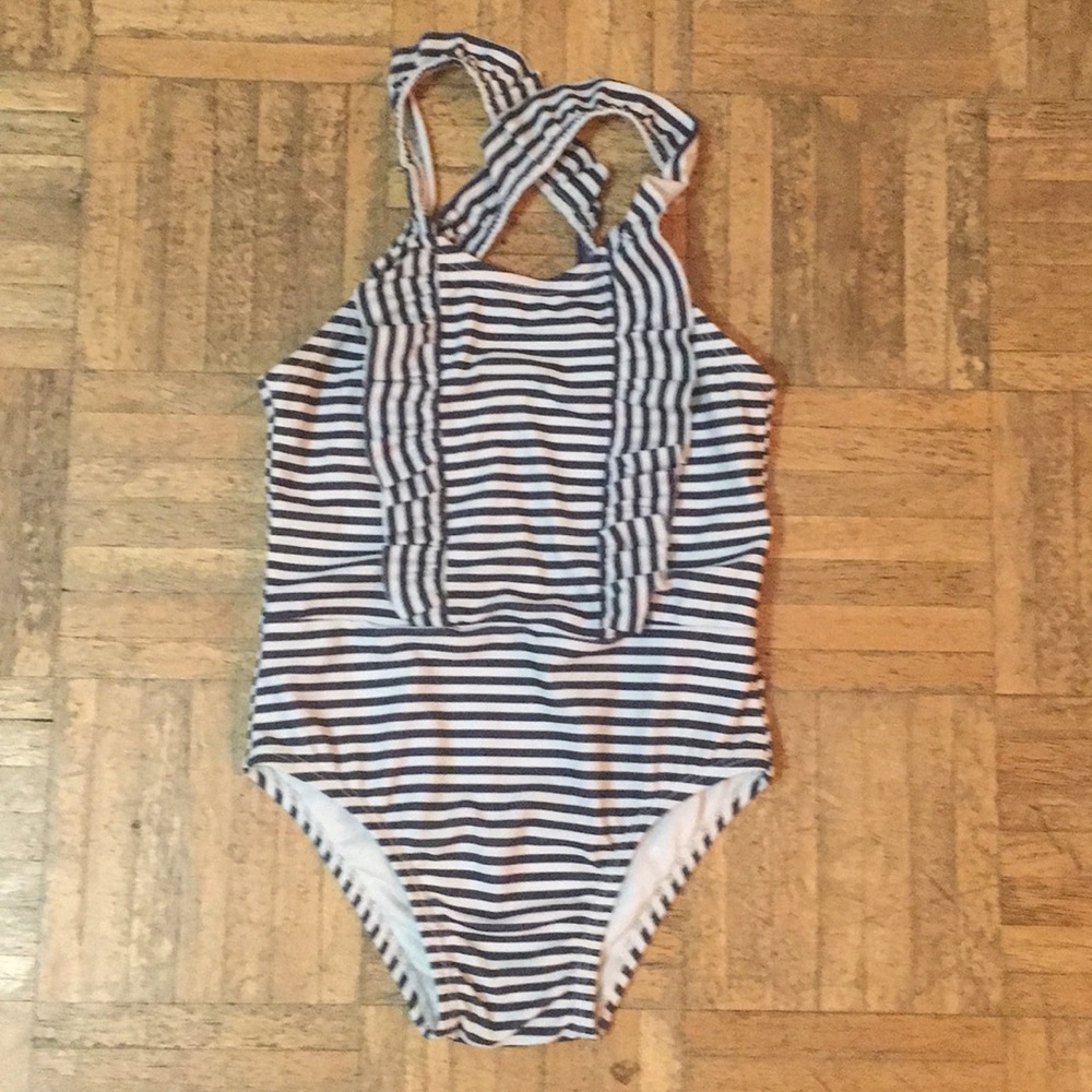 One piece ruffle stripes swimsuit size 5 Years